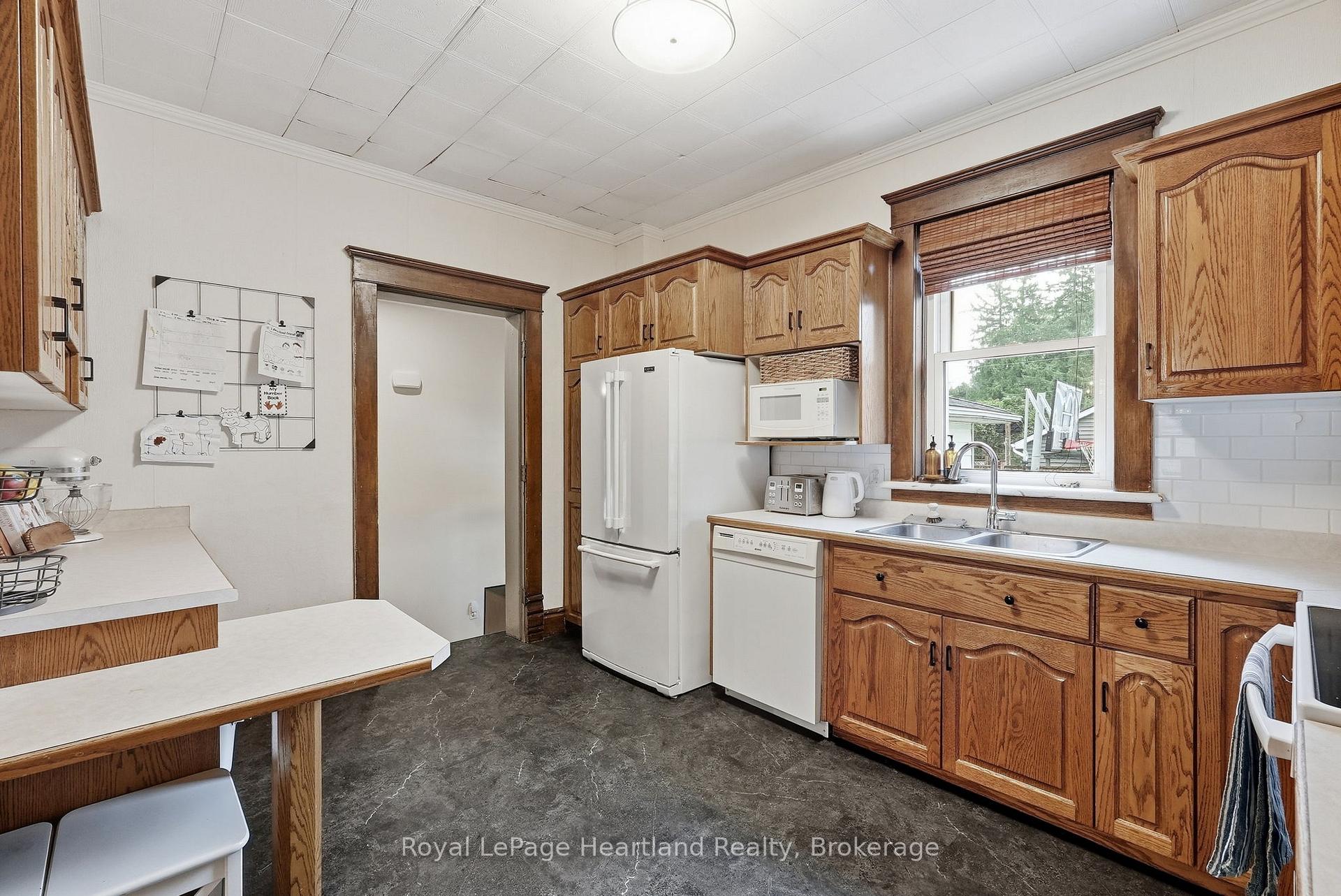 Photo 16 of 184 Main Street, North Perth, Elma — HOMEH