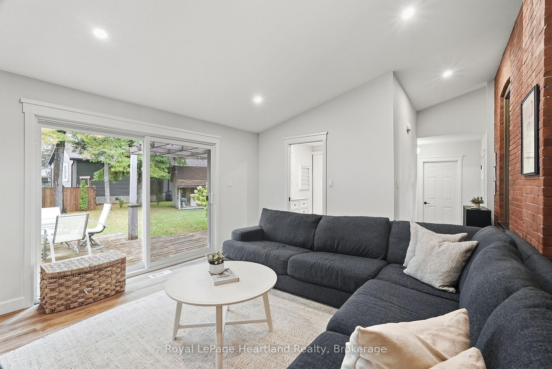 Photo 24 of 184 Main Street, North Perth, Elma — HOMEH