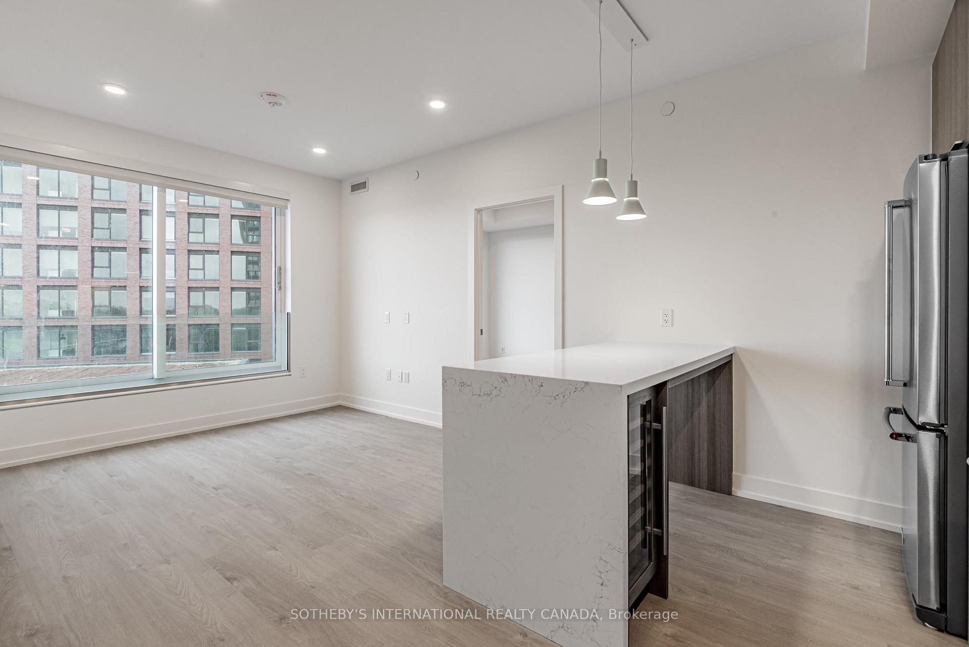 Front of Unit 1003, 31 York Garden Way