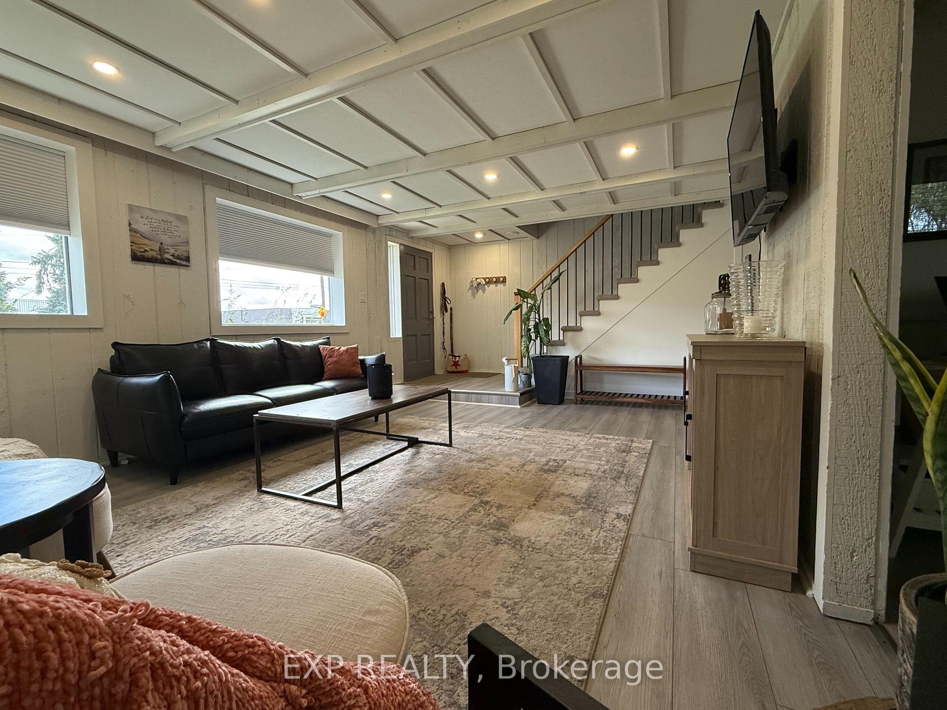 Photo 10 of 4630 Durham Road, Lincoln, Beamsville — HOMEH