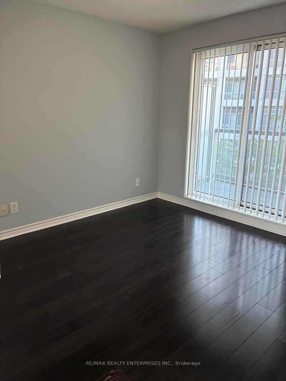 Photo 8 of Unit 418, 2035 Sheppard Avenue E, North York, Henry Farm — HOMEH