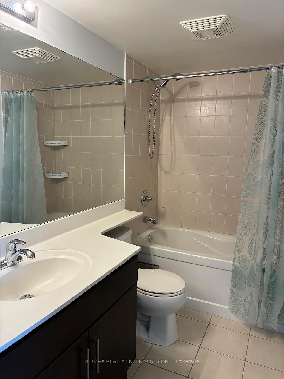 Photo 10 of Unit 418, 2035 Sheppard Avenue E, North York, Henry Farm — HOMEH