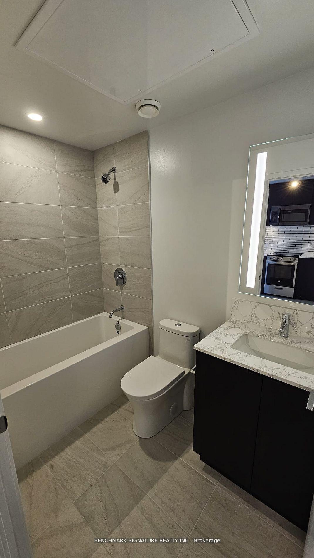 Photo 15 of Unit 814, 270 Dufferin Street, Toronto, South Parkdale — HOMEH