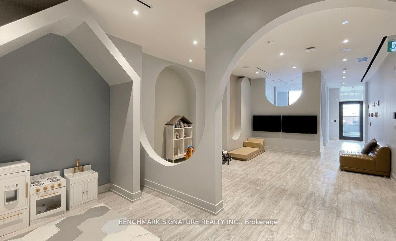 Photo 19 of Unit 814, 270 Dufferin Street, Toronto, South Parkdale — HOMEH