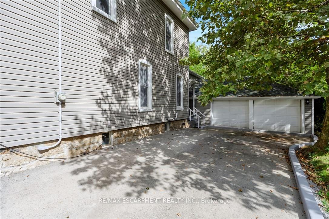 Photo 35 of 4245 William Street, Lincoln, Beamsville — HOMEH