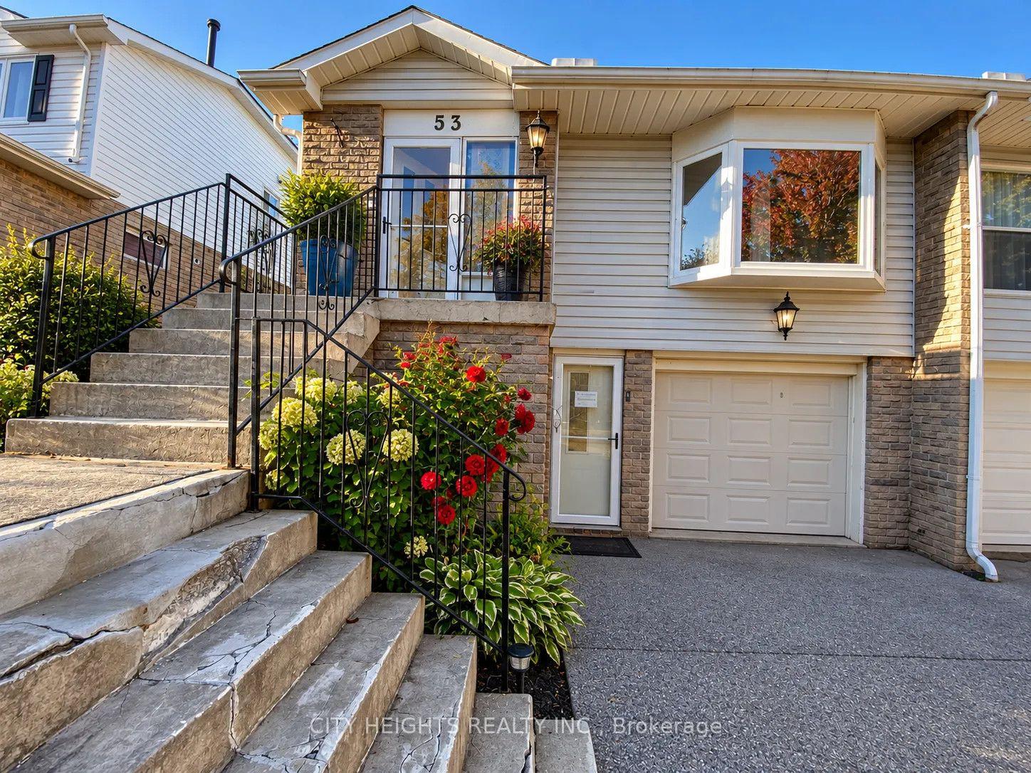 Photo 2 of 53 Goldring Drive, Whitby, Lynde Creek — HOMEH