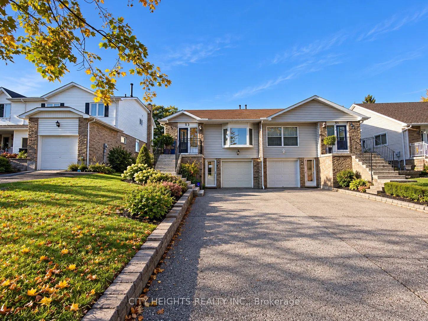 Photo 4 of 53 Goldring Drive, Whitby, Lynde Creek — HOMEH