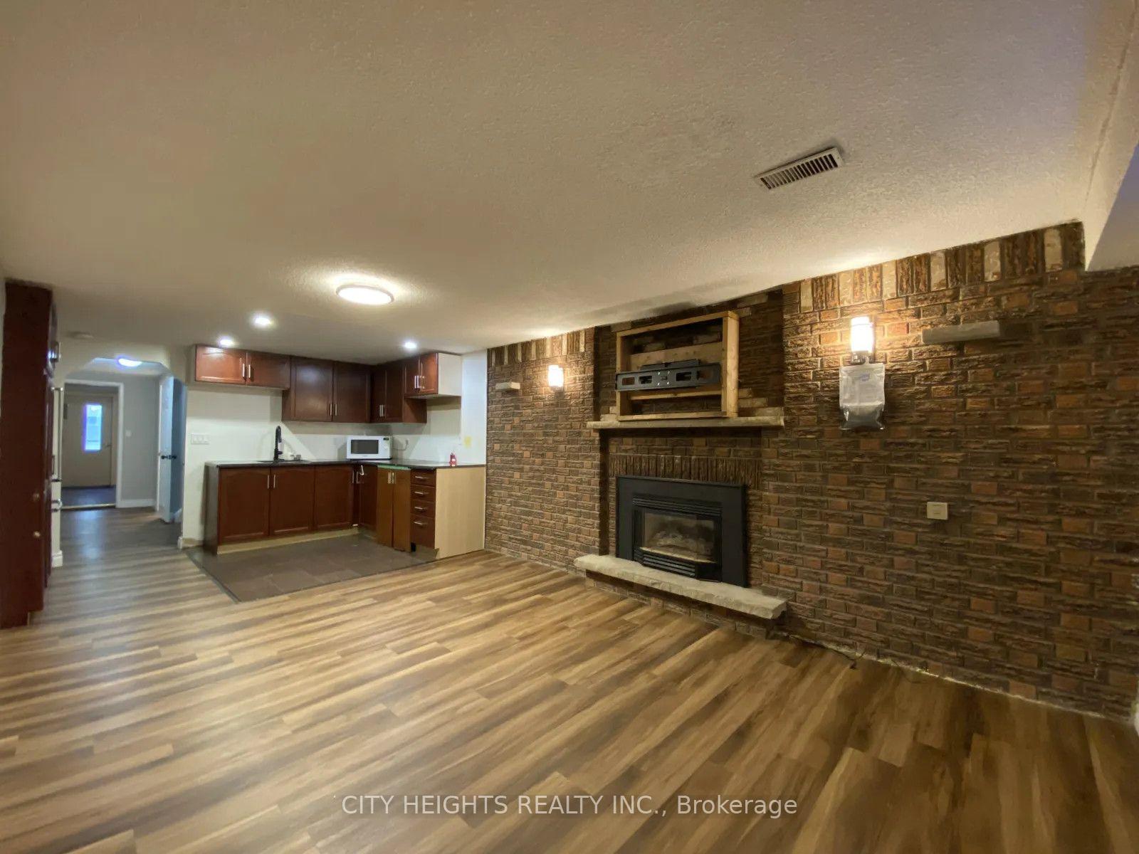 Photo 5 of 53 Goldring Drive, Whitby, Lynde Creek — HOMEH