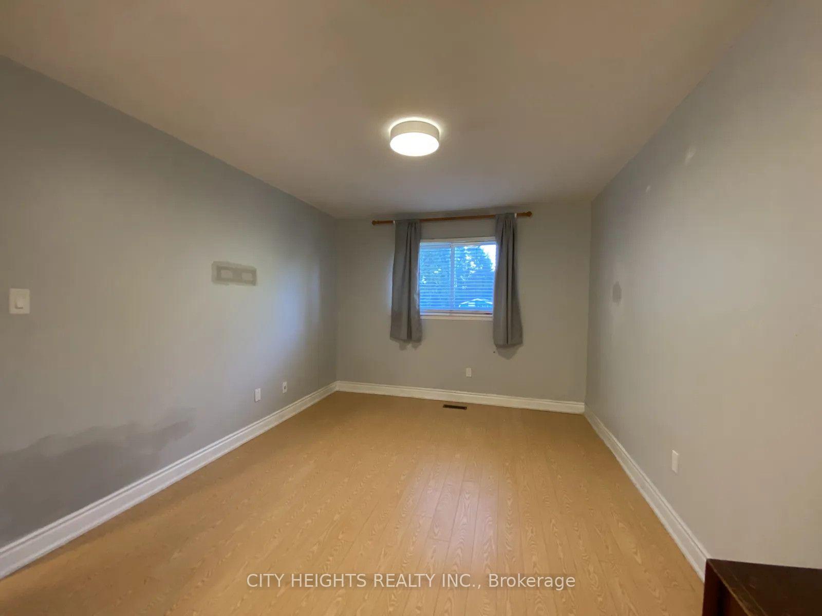 Photo 23 of 53 Goldring Drive, Whitby, Lynde Creek — HOMEH