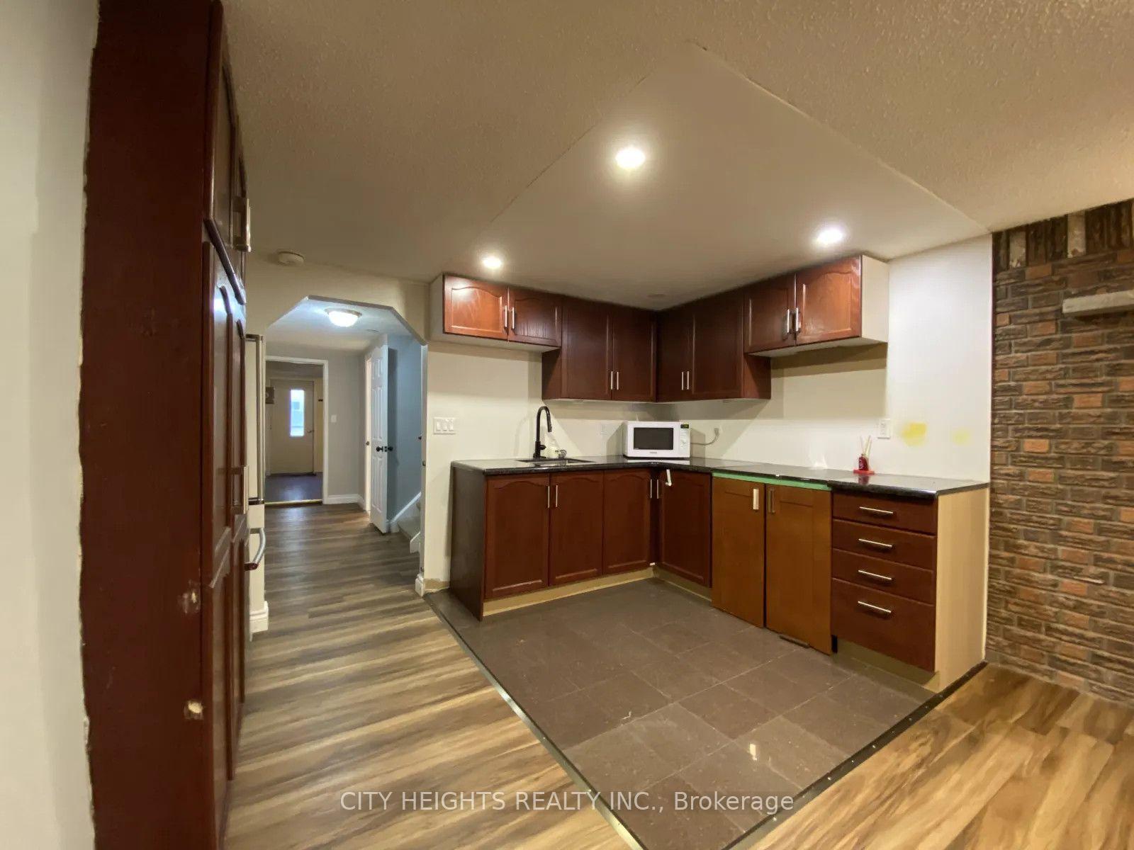 Photo 40 of 53 Goldring Drive, Whitby, Lynde Creek — HOMEH