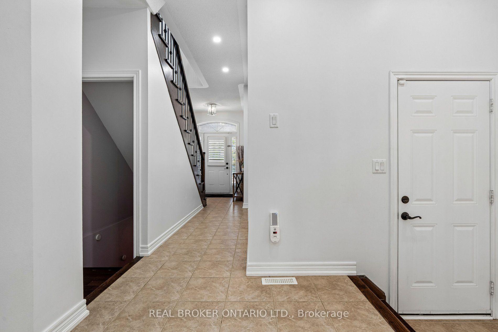 Photo 6 of 57 Ostrovsky Road, Vaughan, Vellore Village — HOMEH