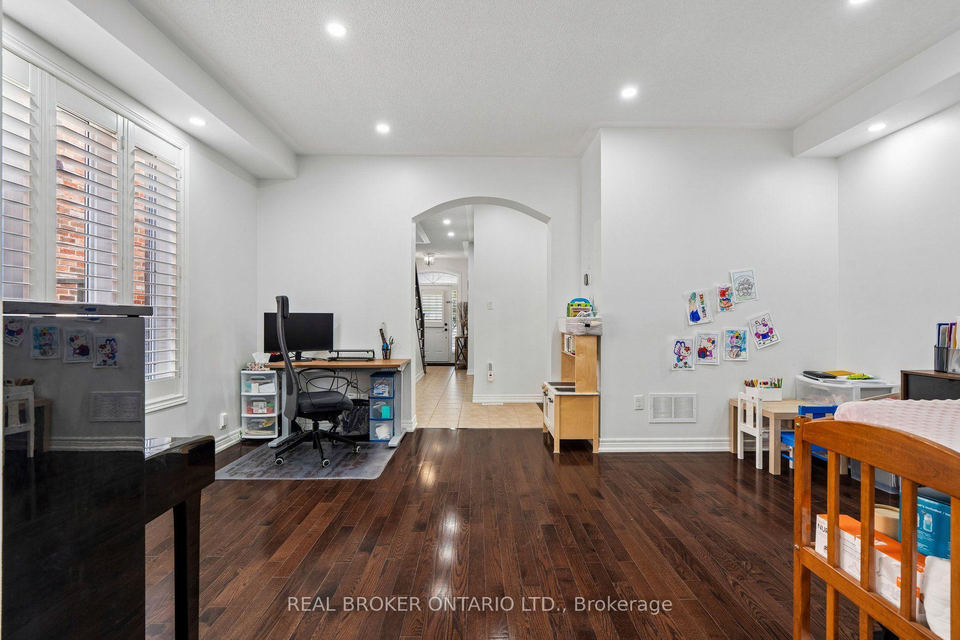 Photo 9 of 57 Ostrovsky Road, Vaughan, Vellore Village — HOMEH