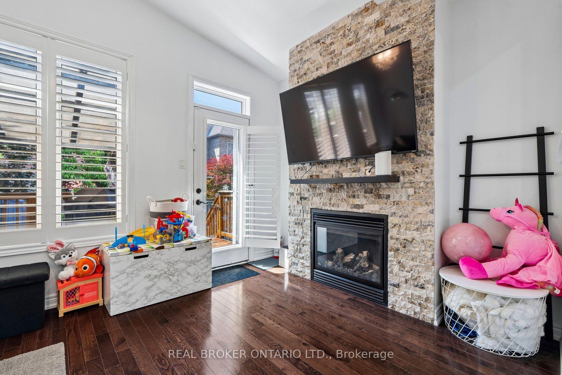 Photo 23 of 57 Ostrovsky Road, Vaughan, Vellore Village — HOMEH