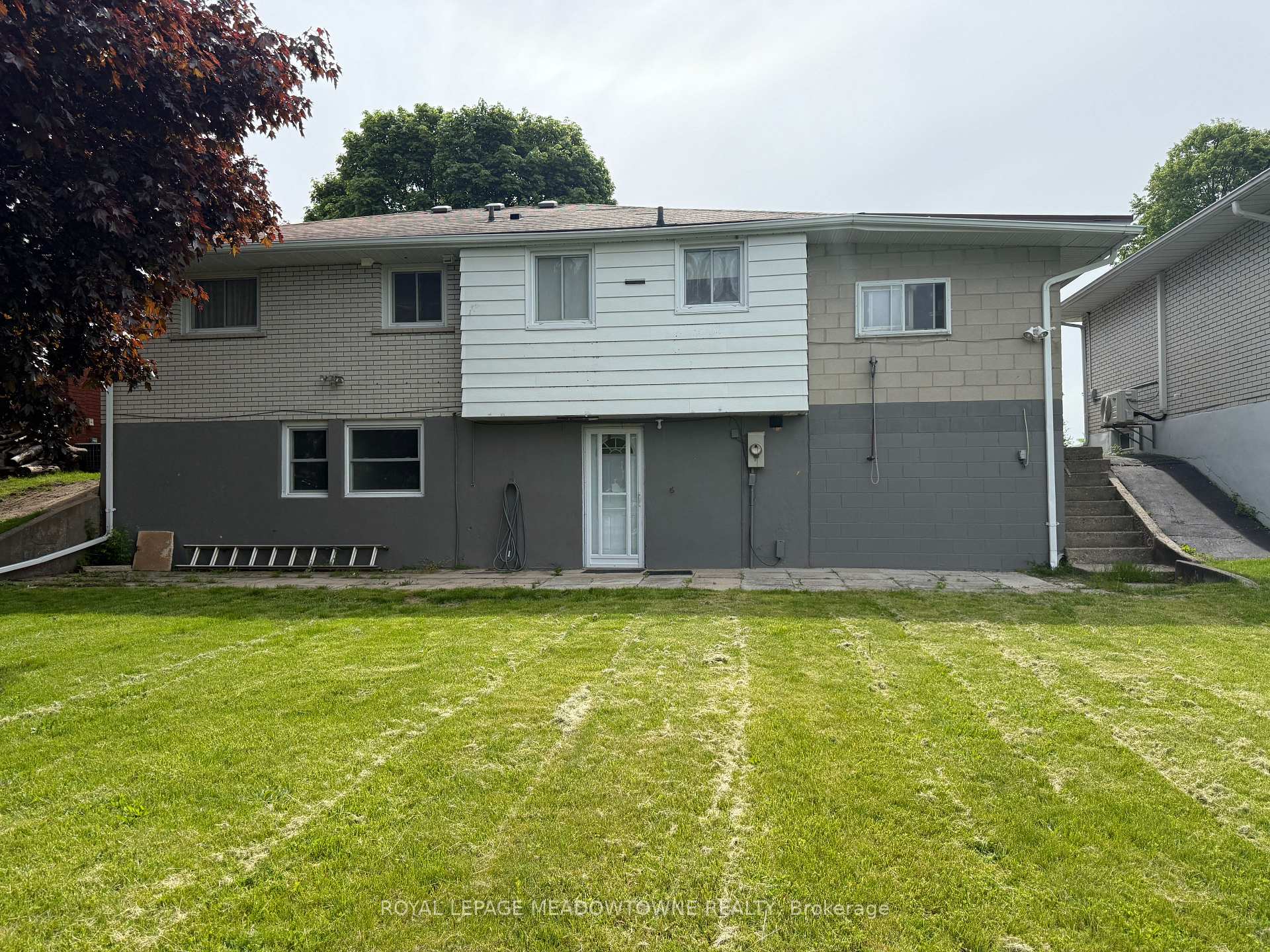 Photo 1 of Unit Lower, 44 Lauris Avenue E, Cambridge, Alison — HOMEH