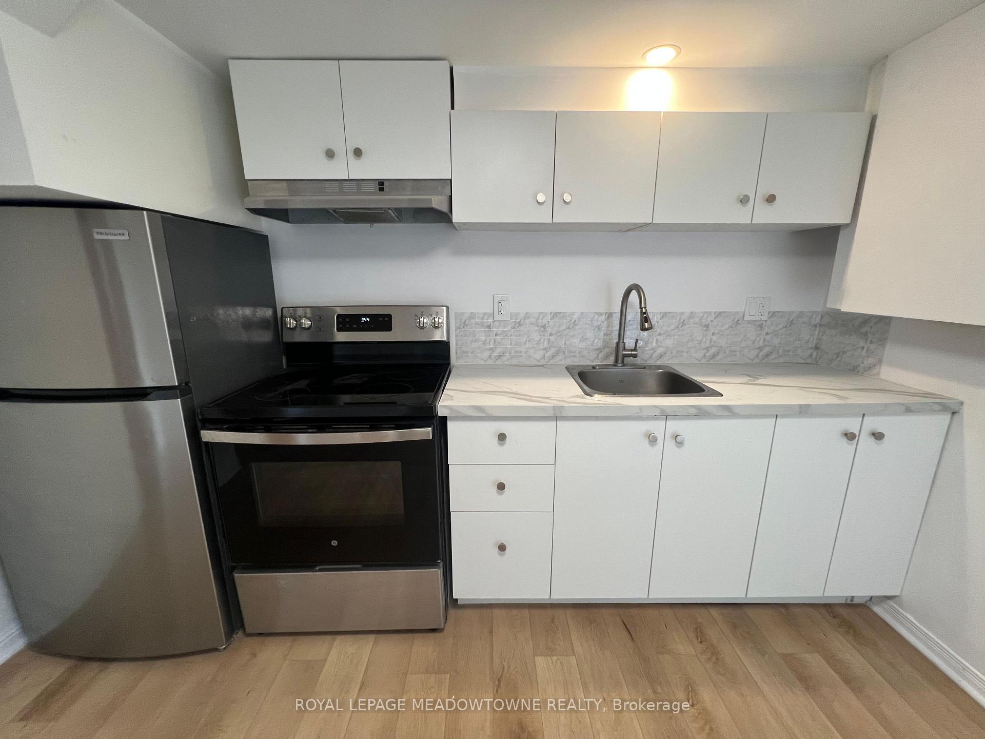 Photo 6 of Unit Lower, 44 Lauris Avenue E, Cambridge, Alison — HOMEH