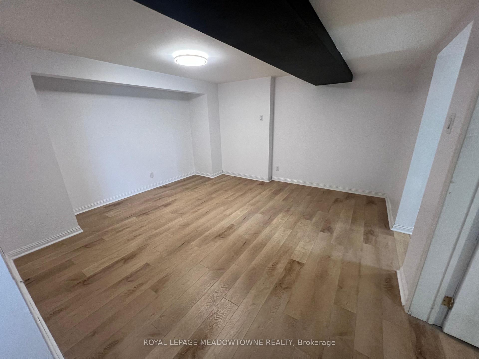 Photo 8 of Unit Lower, 44 Lauris Avenue E, Cambridge, Alison — HOMEH