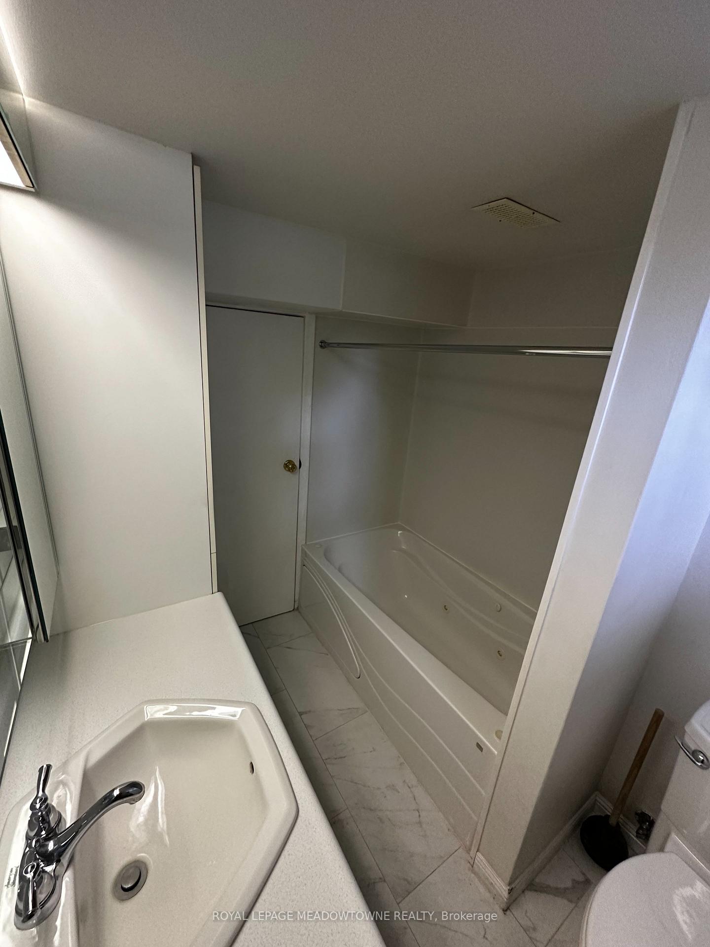 Photo 13 of Unit Lower, 44 Lauris Avenue E, Cambridge, Alison — HOMEH