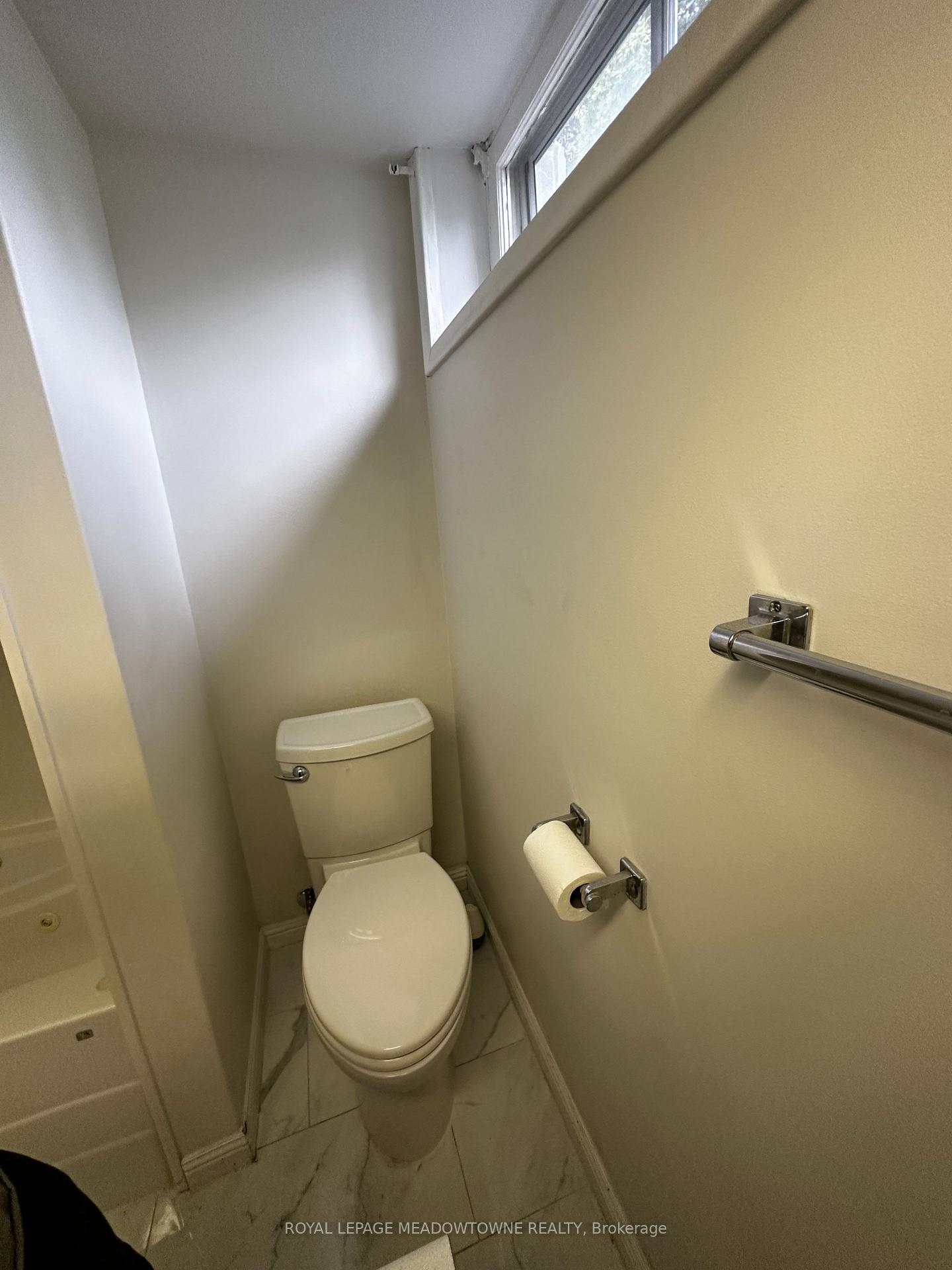 Photo 15 of Unit Lower, 44 Lauris Avenue E, Cambridge, Alison — HOMEH