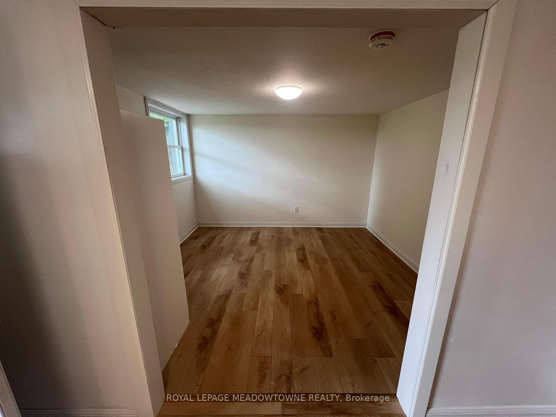 Photo 17 of Unit Lower, 44 Lauris Avenue E, Cambridge, Alison — HOMEH