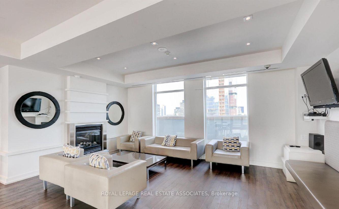 Photo 12 of Unit 604, 230 King Street E, Toronto, Moss Park — HOMEH