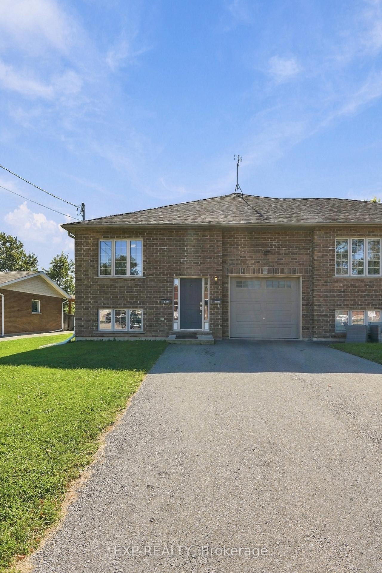 Photo 2 of 11 Donald Avenue, Welland, N. Welland — HOMEH