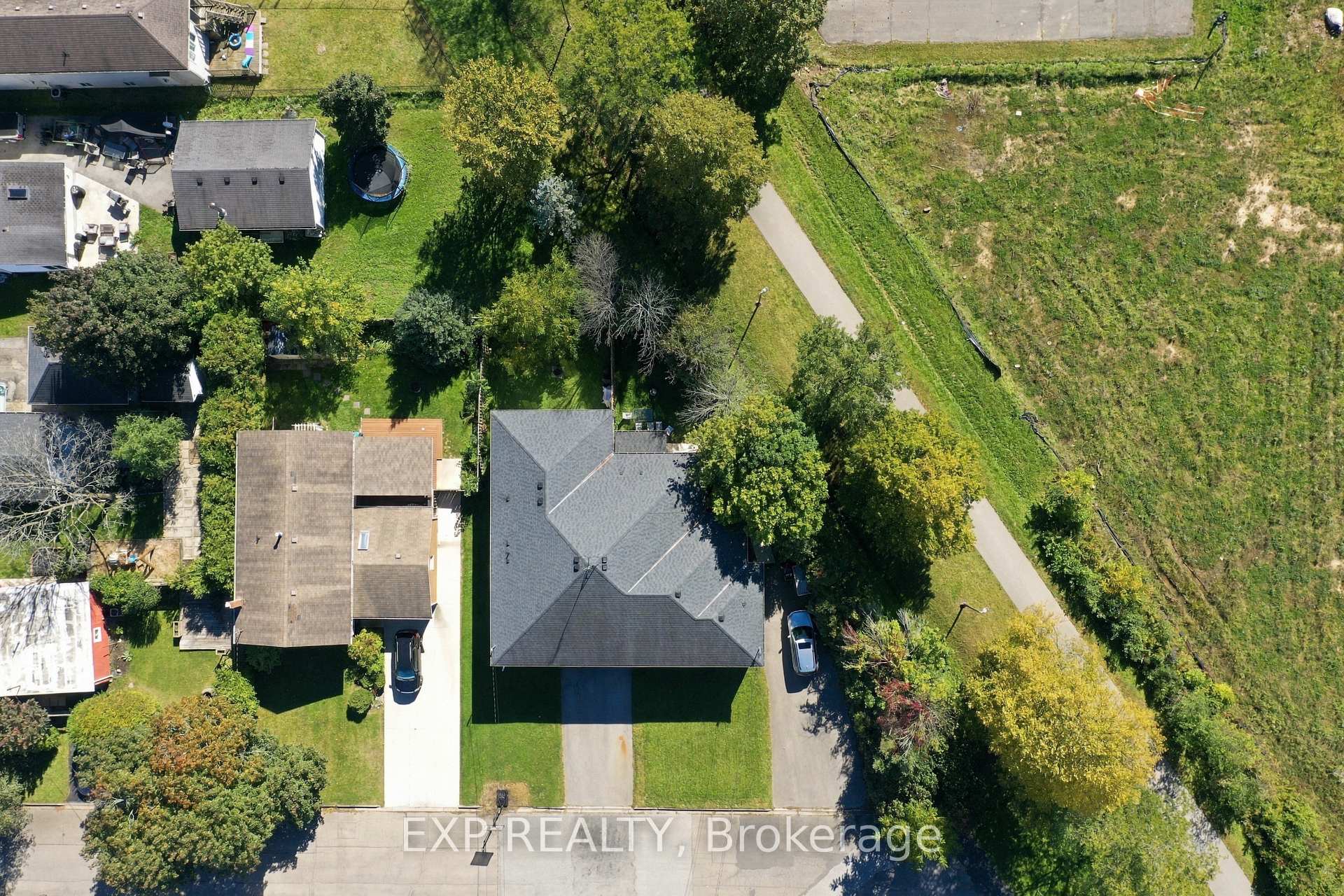 Photo 32 of 11 Donald Avenue, Welland, N. Welland — HOMEH