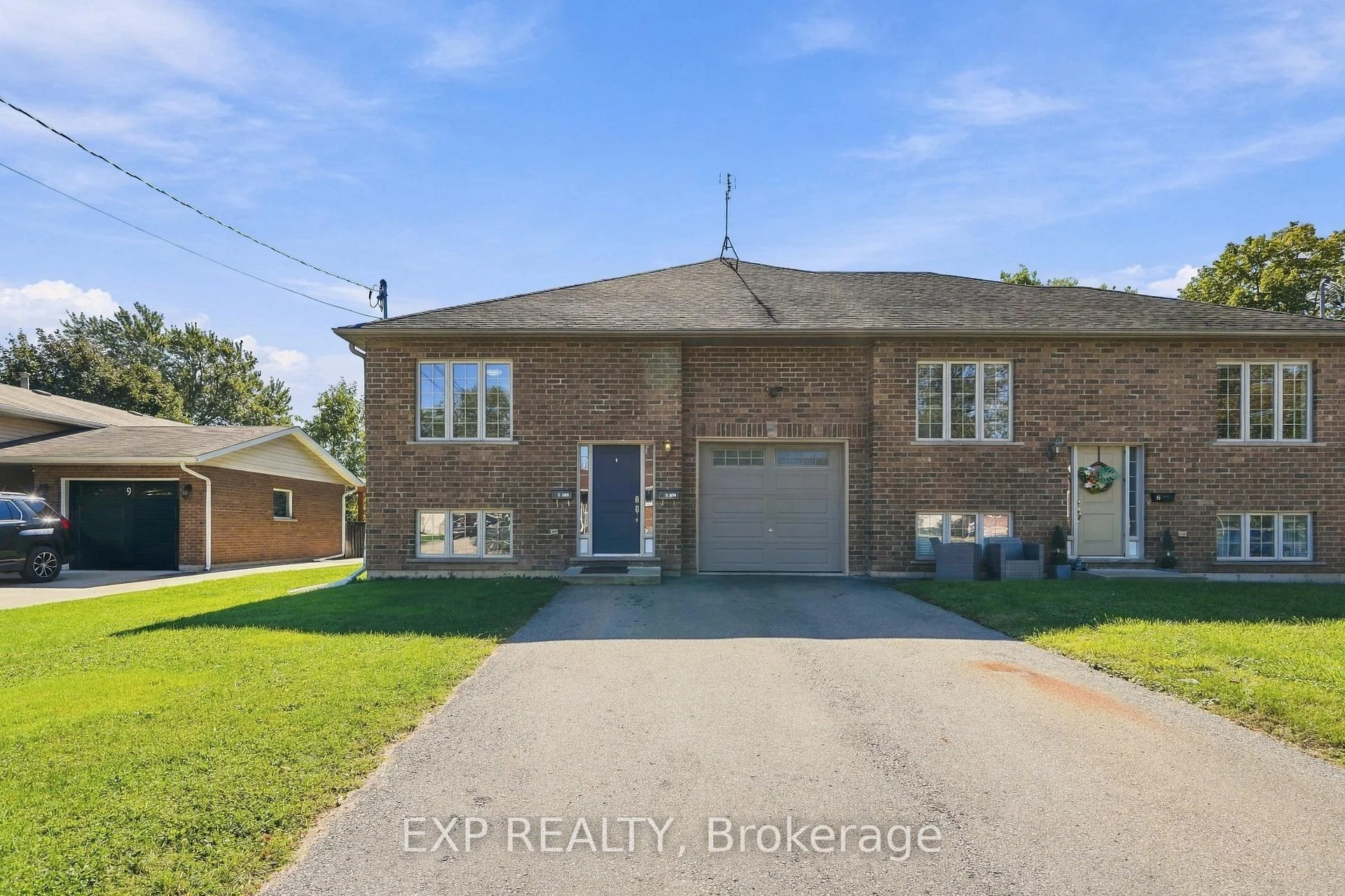 Photo 55 of 11 Donald Avenue, Welland, N. Welland — HOMEH