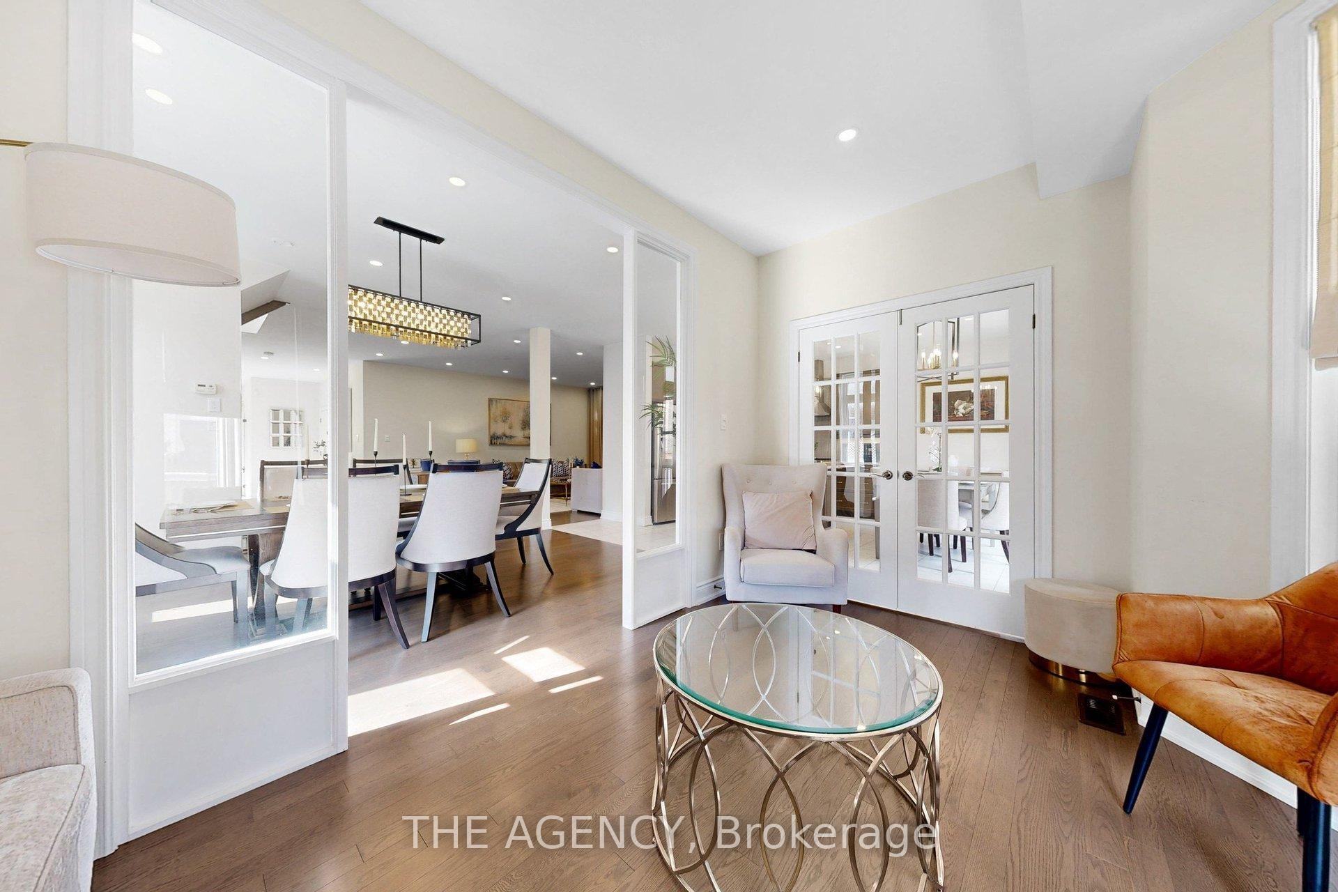 Photo 9 of 53 Elysian Fields Circle, Brampton, Bram West — HOMEH