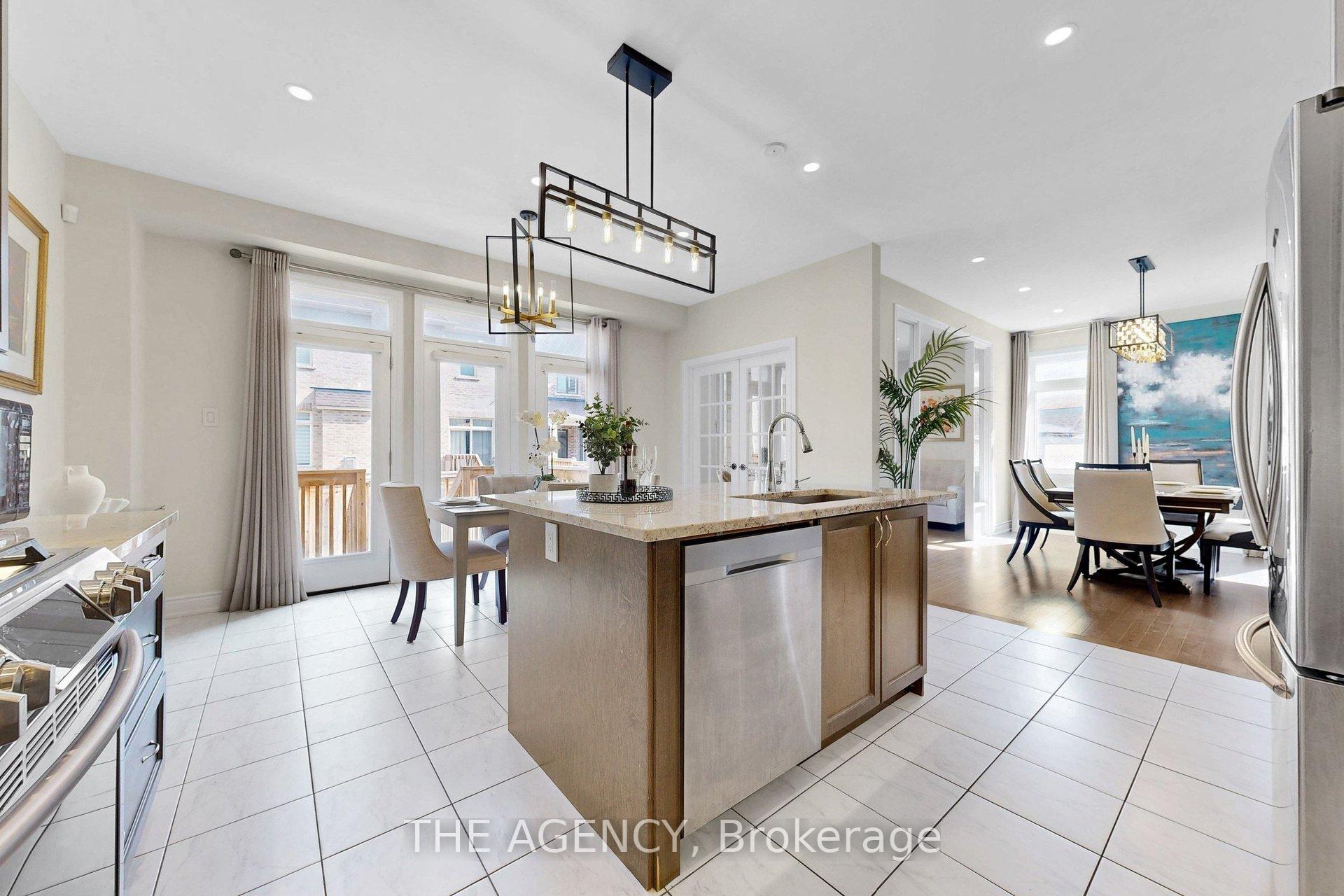 Photo 11 of 53 Elysian Fields Circle, Brampton, Bram West — HOMEH