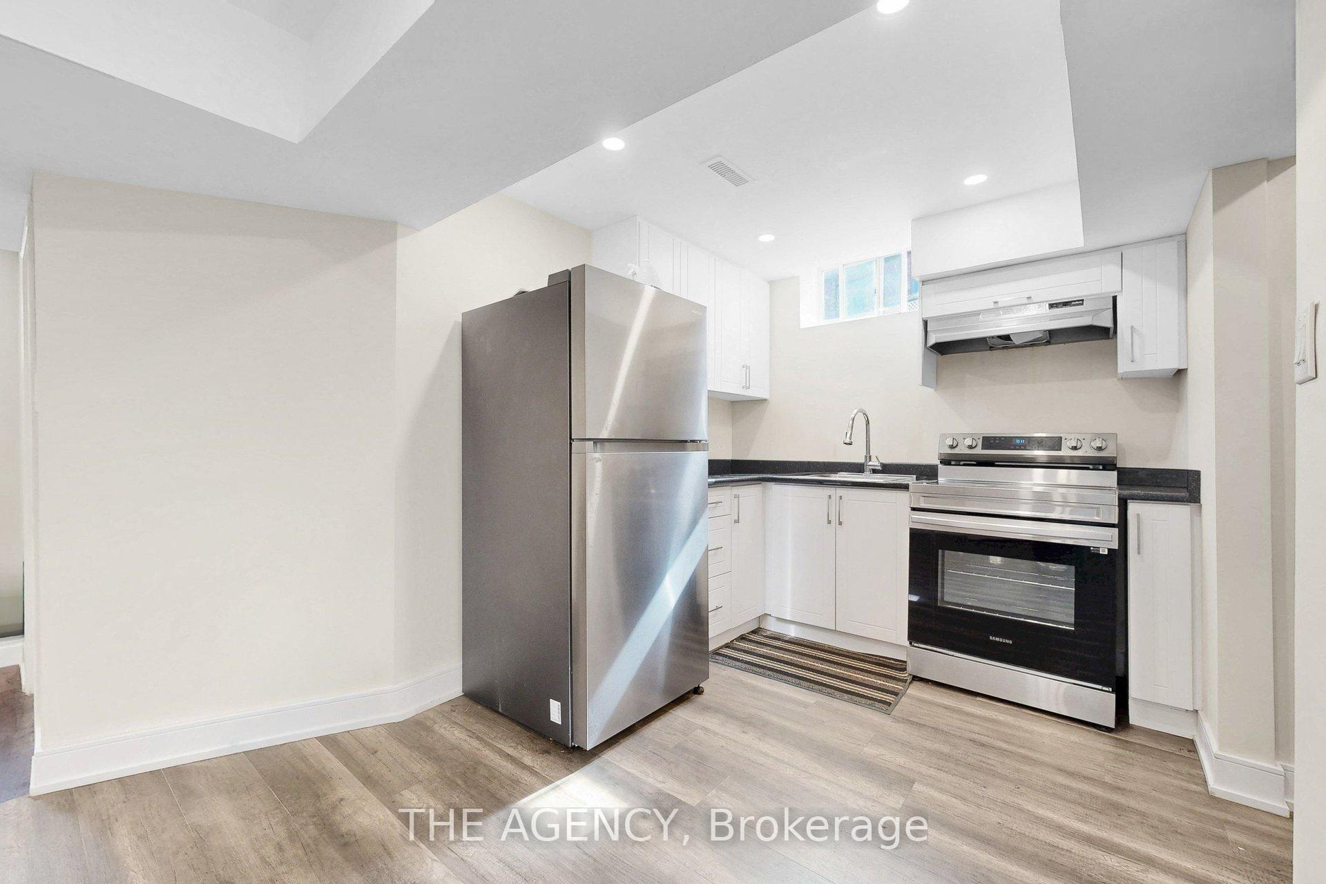 Photo 41 of 53 Elysian Fields Circle, Brampton, Bram West — HOMEH