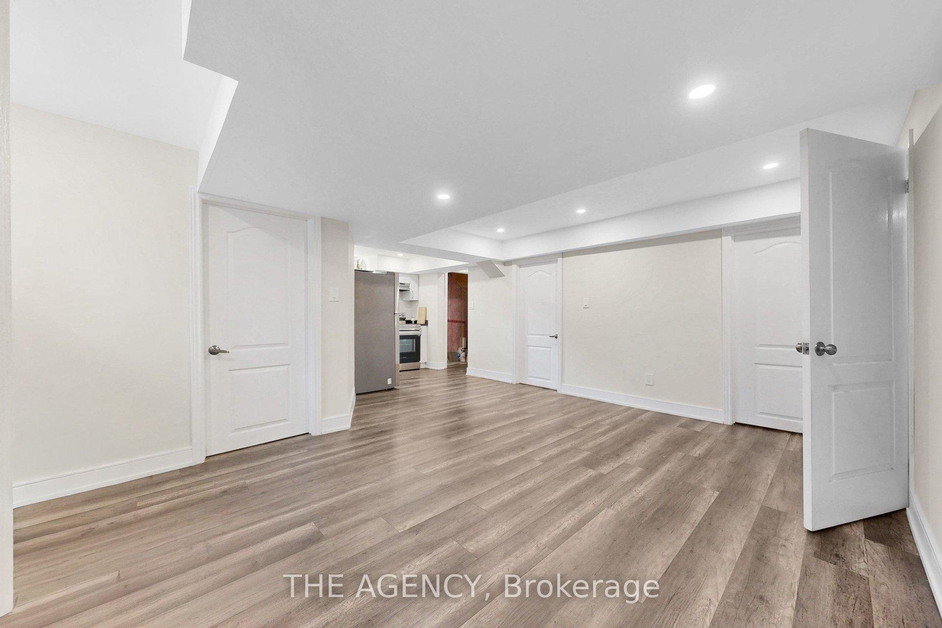 Photo 43 of 53 Elysian Fields Circle, Brampton, Bram West — HOMEH