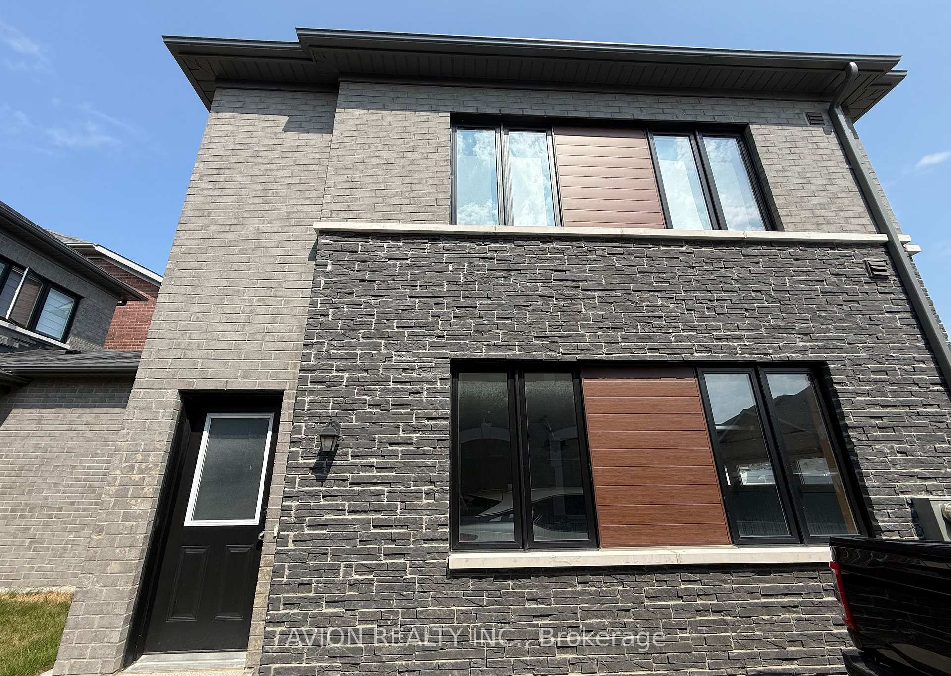 Photo 1 of Unit coach, 6 Fred Lablanc Drive, Markham, Cornell — HOMEH