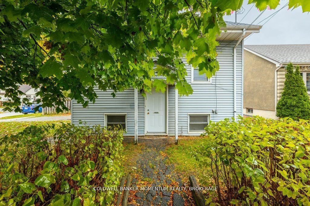 Photo 2 of 44 Rykert Street, St. Catharines, Western Hill — HOMEH