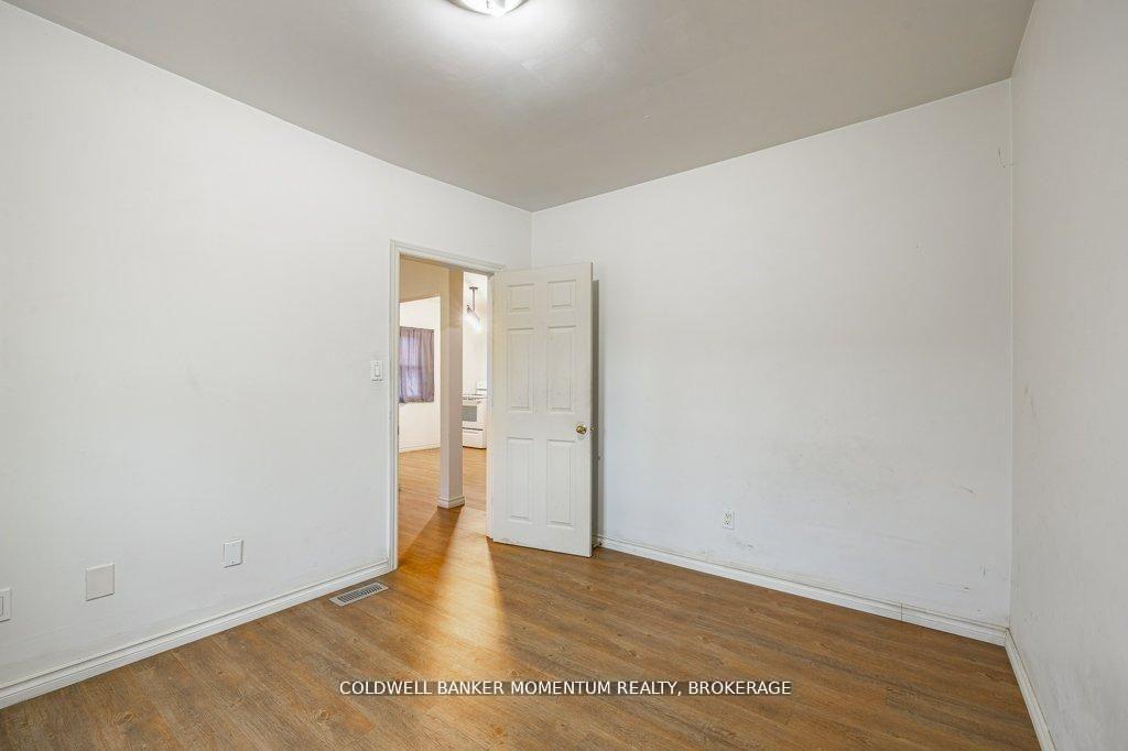 Photo 16 of 44 Rykert Street, St. Catharines, Western Hill — HOMEH