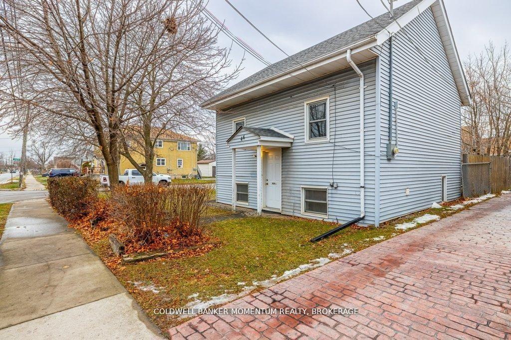 Photo 23 of 44 Rykert Street, St. Catharines, Western Hill — HOMEH