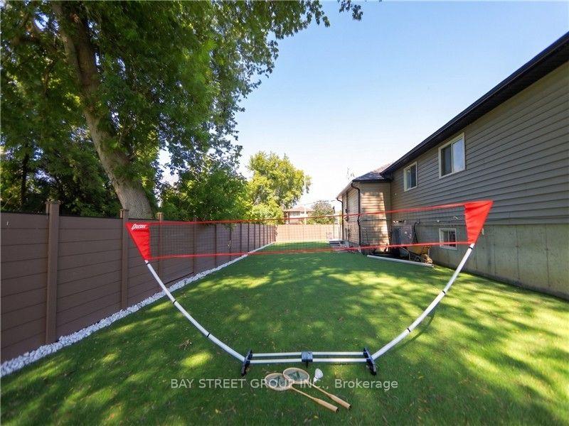 Photo 5 of 526 Lake Dr S, Georgina, Keswick South — HOMEH