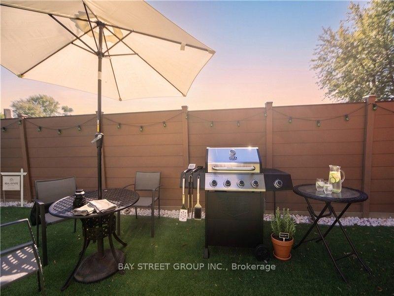 Photo 11 of 526 Lake Dr S, Georgina, Keswick South — HOMEH