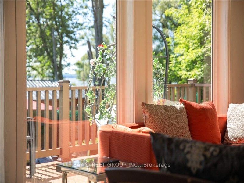 Photo 15 of 526 Lake Dr S, Georgina, Keswick South — HOMEH