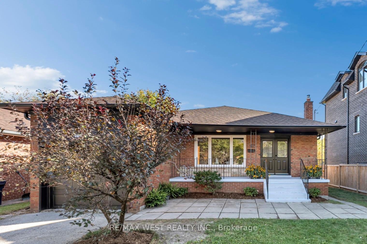 Photo 3 of 67 Burncrest Drive, Toronto, Bedford Park-Nortown — HOMEH