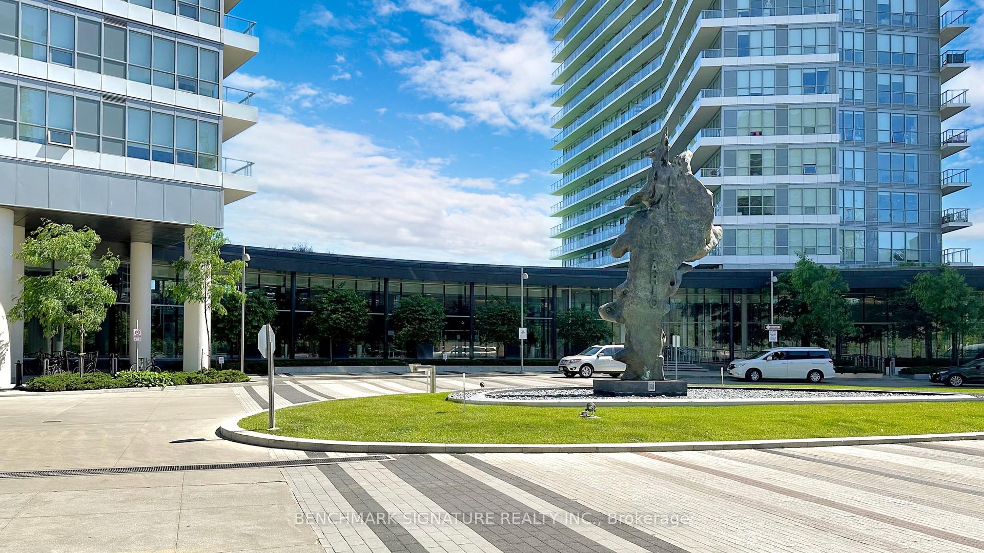 Photo 2 of Unit 3801, 115 McMahon Drive, North York, Bayview Village — HOMEH
