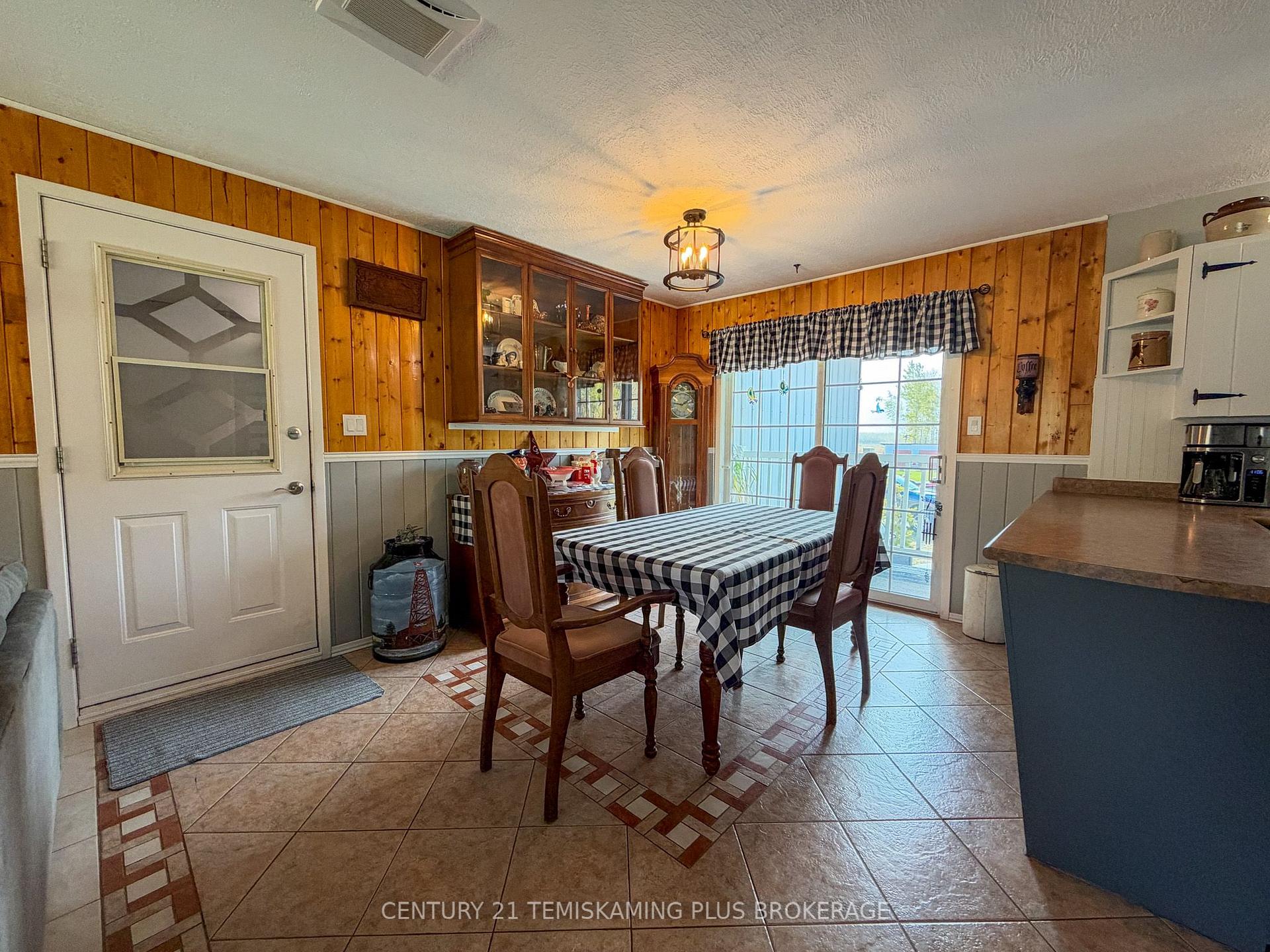 Photo 4 of 887726 Hwy 65 W, Timiskaming, TIM - Outside - Rural — HOMEH
