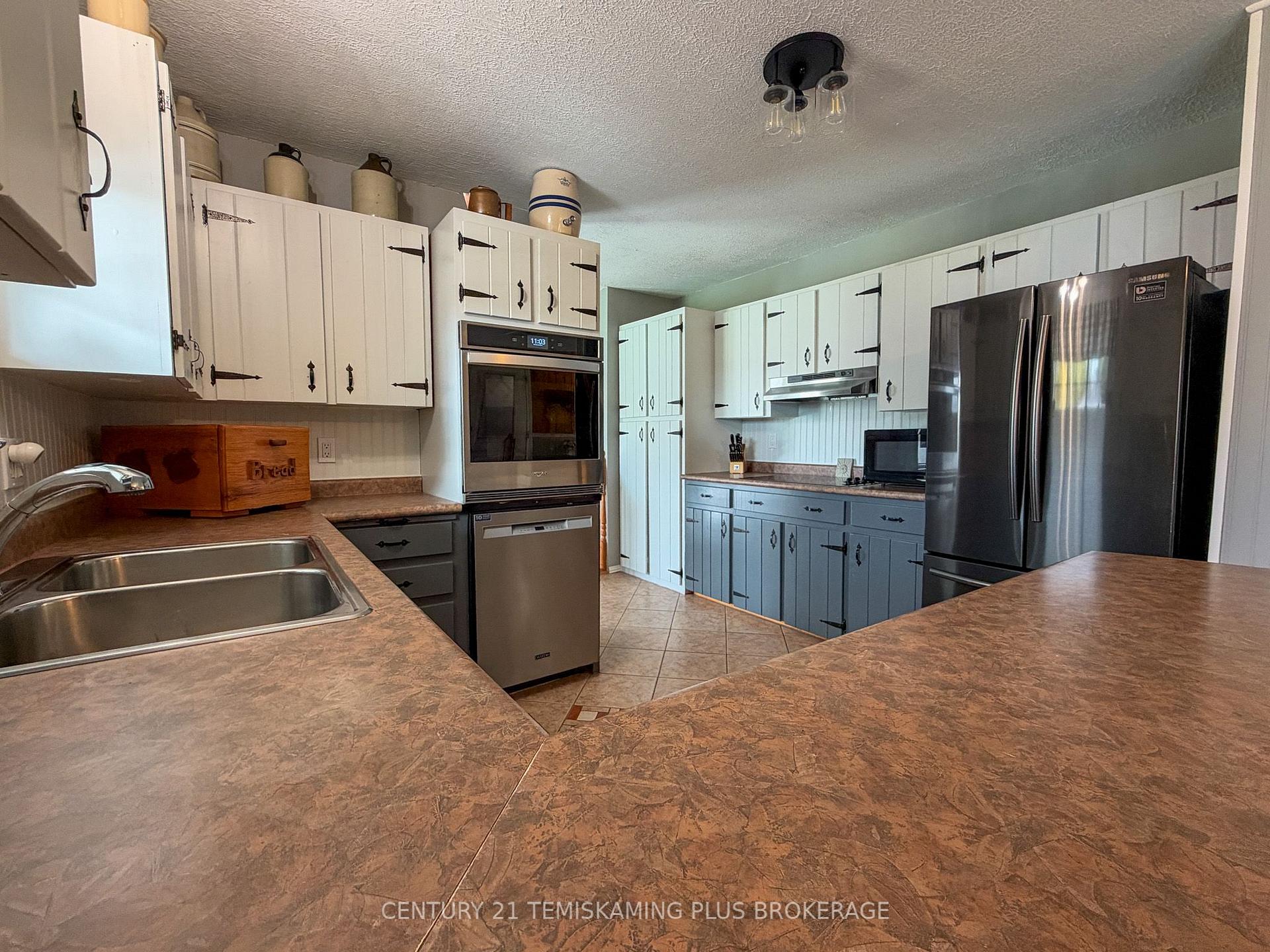 Photo 8 of 887726 Hwy 65 W, Timiskaming, TIM - Outside - Rural — HOMEH