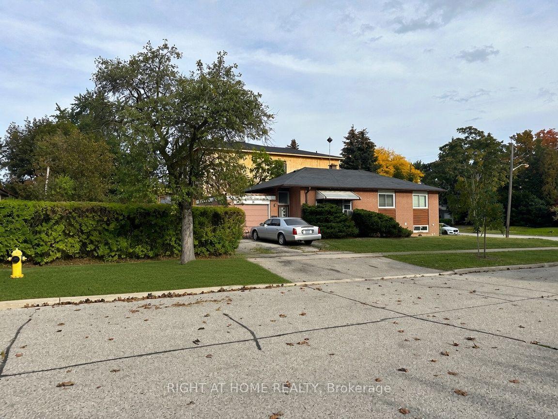 Photo of 19 Upminster Crescent