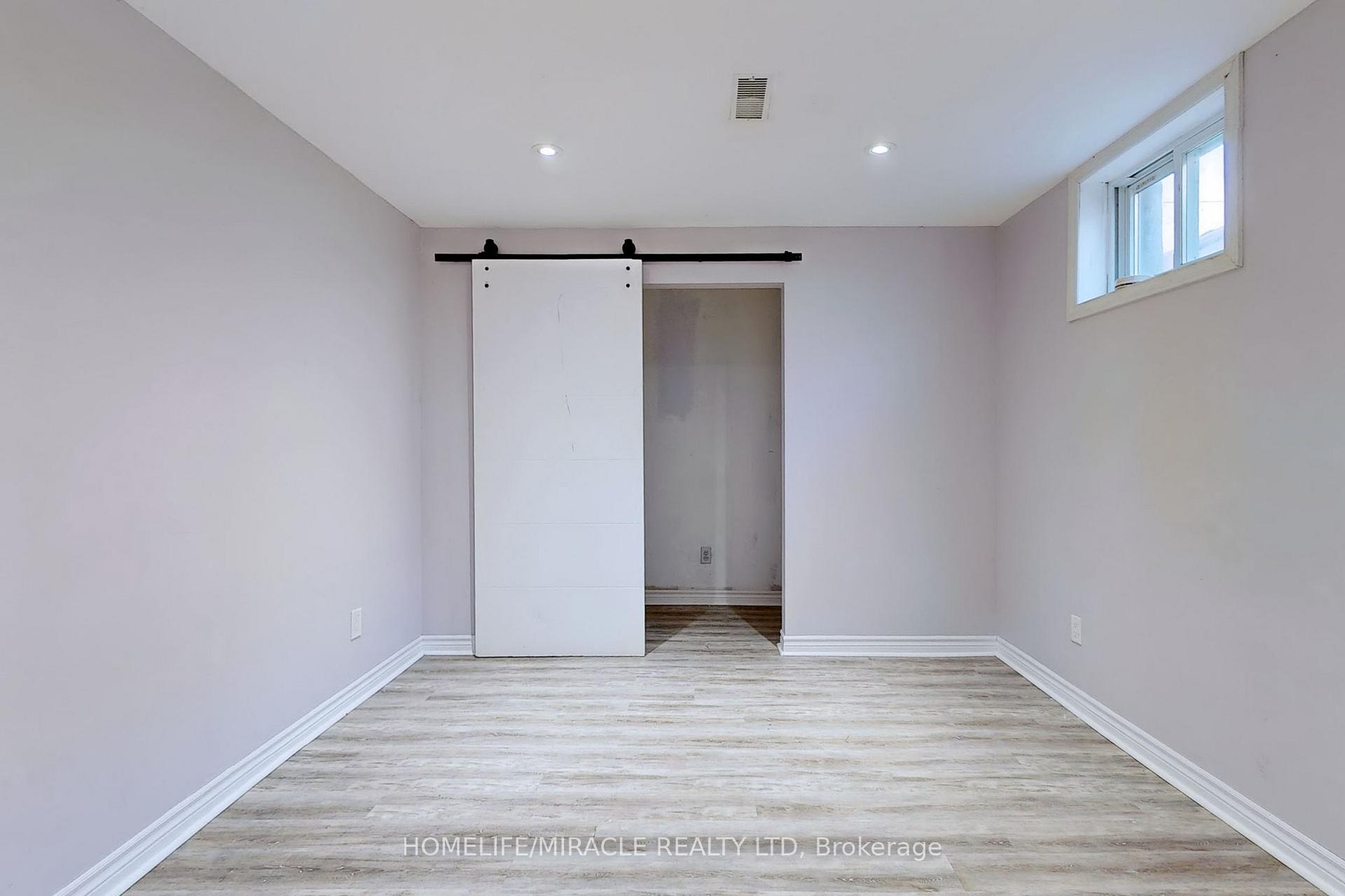 Photo 33 of Unit bsmt, 253 Wilson Road N, Oshawa, Eastdale — HOMEH