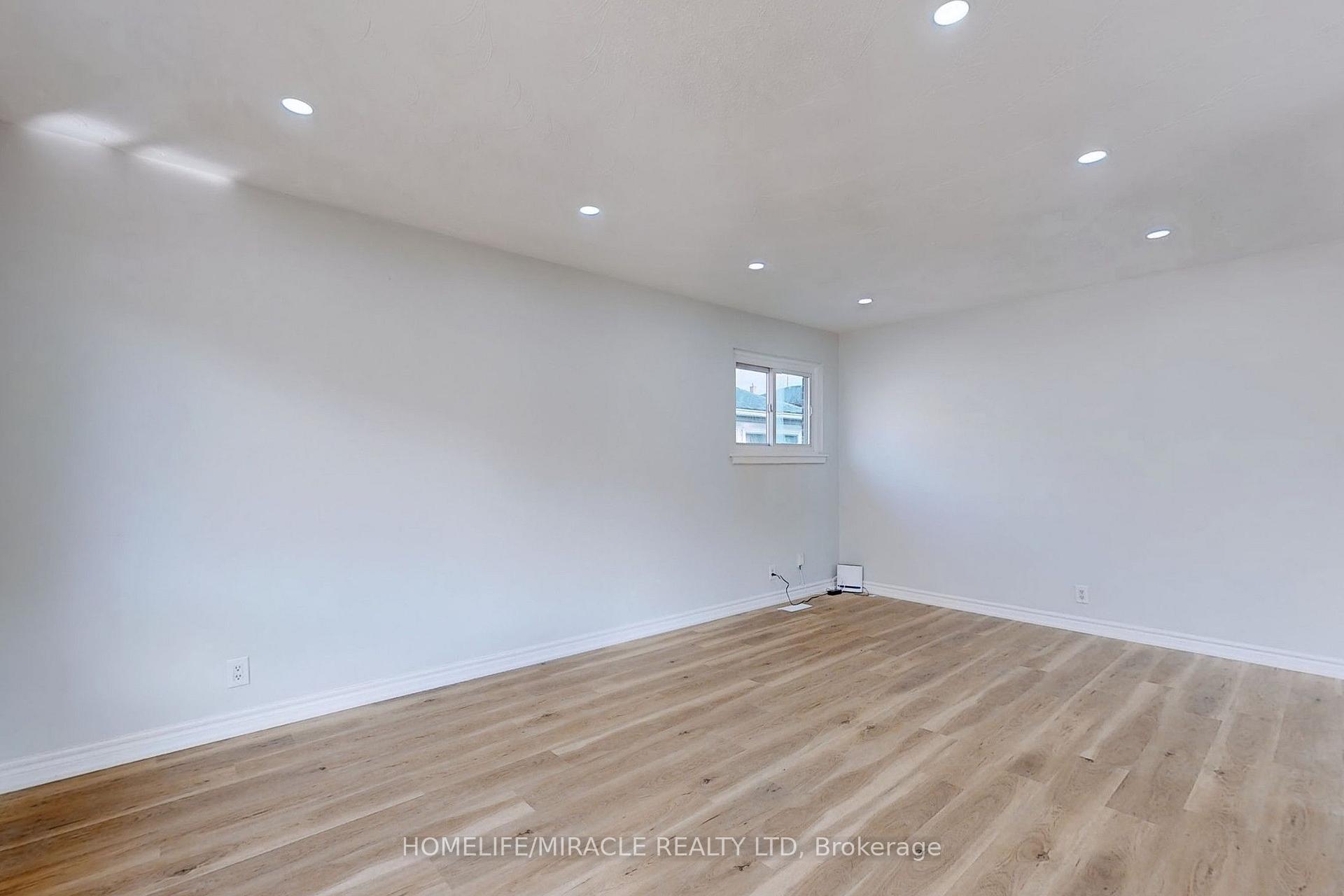 Photo 12 of Unit bsmt, 253 Wilson Road N, Oshawa, Eastdale — HOMEH