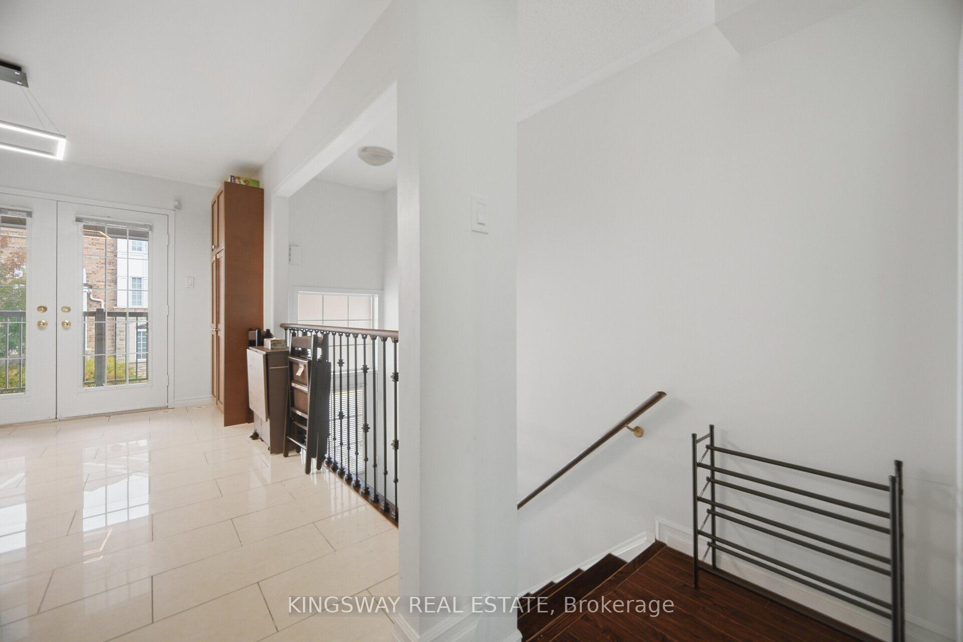 Photo 5 of Unit 181, 601 Soreline Drive, Mississauga, Cooksville — HOMEH