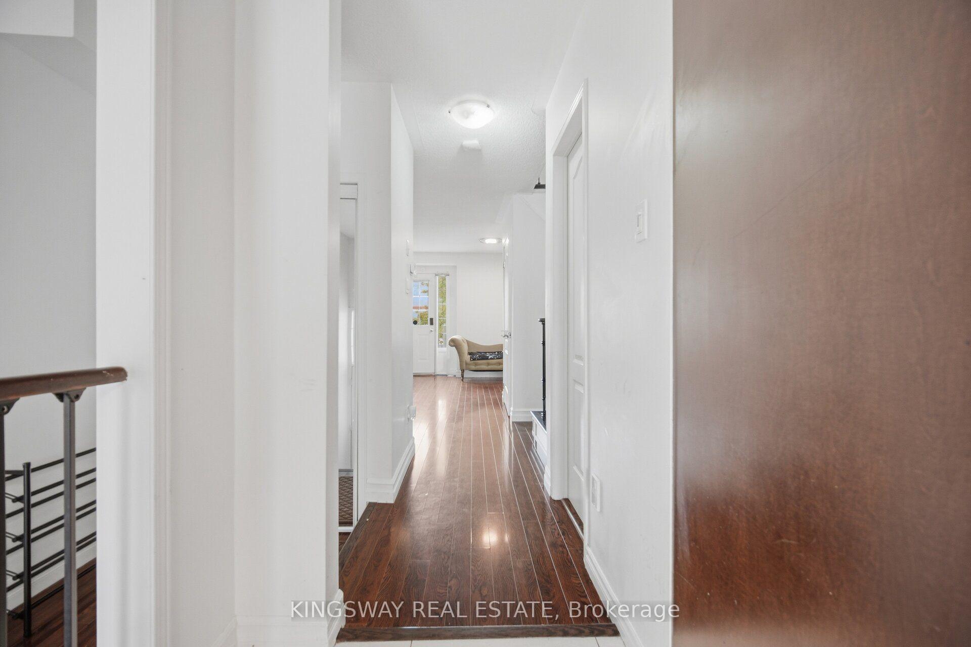 Photo 6 of Unit 181, 601 Soreline Drive, Mississauga, Cooksville — HOMEH