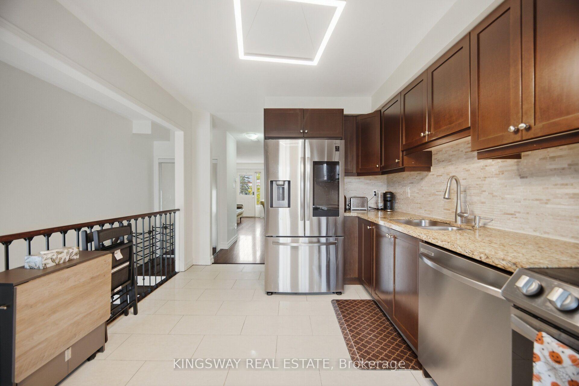 Photo 11 of Unit 181, 601 Soreline Drive, Mississauga, Cooksville — HOMEH