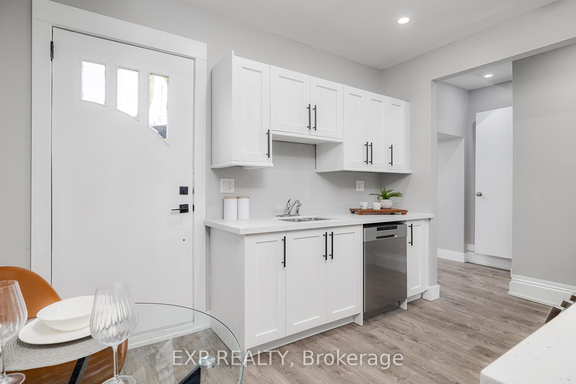 Photo 10 of 125 Cathcart Street, Hamilton, Beasley — HOMEH