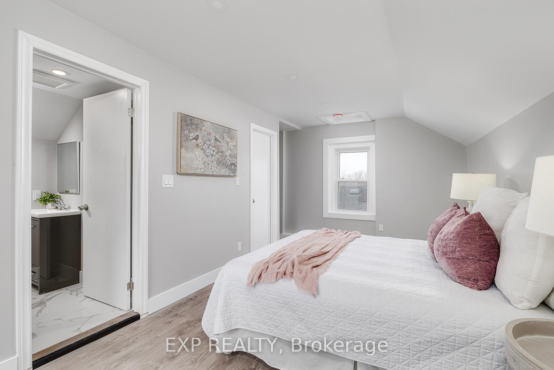 Photo 20 of 125 Cathcart Street, Hamilton, Beasley — HOMEH